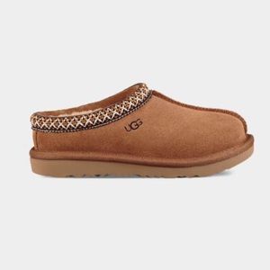 UGG Tasman Slipper. BIG KID size 5. NEW. Never been worn. *Price Firm*